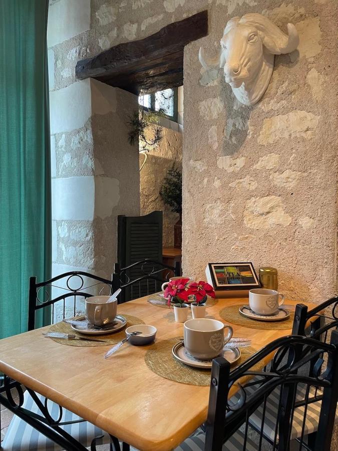 Le Relais, La Dormance, Le Bois Dormant Hotel Châteauvieux Eksteriør billede
