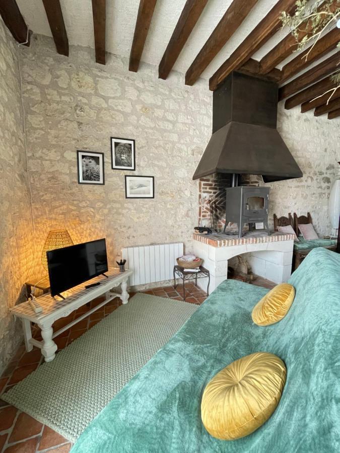 Le Relais, La Dormance, Le Bois Dormant Hotel Châteauvieux Eksteriør billede