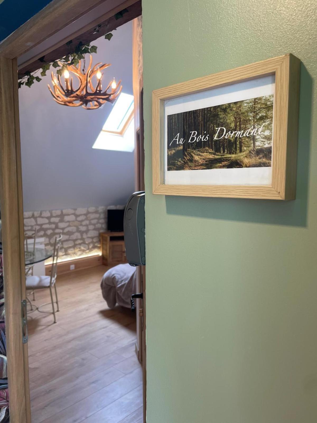 Le Relais, La Dormance, Le Bois Dormant Hotel Châteauvieux Eksteriør billede